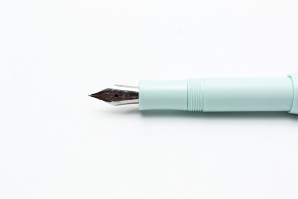 mint green sport fountain pen - Image 2