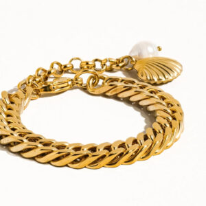 gold and pearl chain necklace
